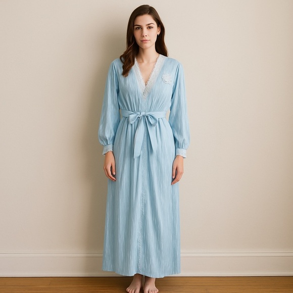 NWT Vintage 70s 80s Baby Blue Pleated Nightgown & Robe Set - Picture 4 of 15